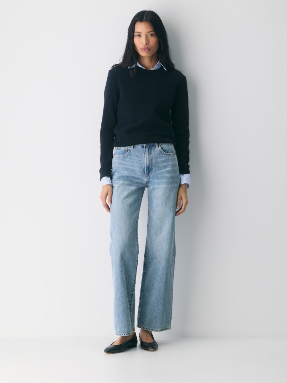 Aritzia Farrah Hi-Rise Wide Leg Jean Cropped! Great for Summer!